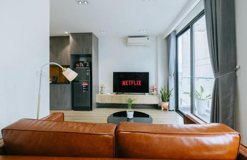 Nhat Tan Apartment | LUCK APART 8 - Hanoi Westlake Balcony Studio