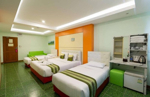 Hua Mak Hotel | Lucky Green View