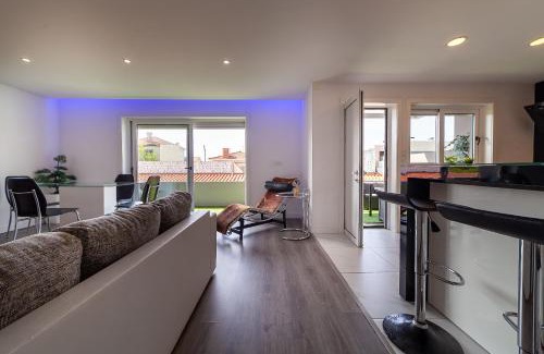Ovar Apartment | Lucky House (A L)