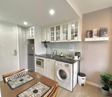 Saen Suk Apartment | Lucky Lucky Chill