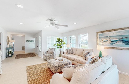 Oakland Hills House | Lucky One Coastal Retreat