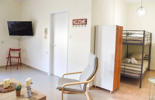 Nees Pagases House | Lucky's Homes - Rose Summer Getaway