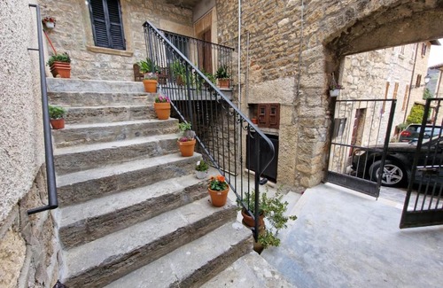 Acquasanta Terme House | Lucus House