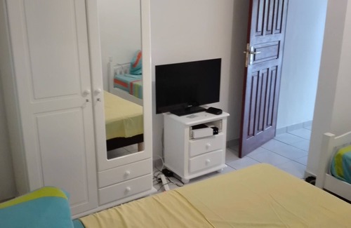 Rifflet House | Ludade: F2 between Deshaies and Grand Anse