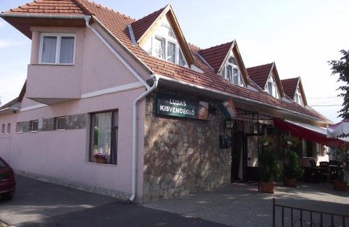 Nagyalasony Bed & Breakfast | Ludas Fogadó
