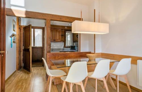 Beret Apartment | Luderna - Apartamento Tanau A1 Esquirós