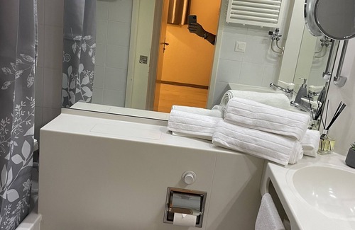 Bigogno Resort | Luganersee, Pool, Strand Parkplatz
