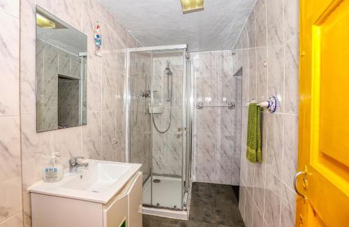 Algueirao - Mem Martins Bed & Breakfast | Lugar Saloio Sintra