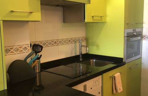 Platina Apartment | Luis Vives accommodation, next to University campus