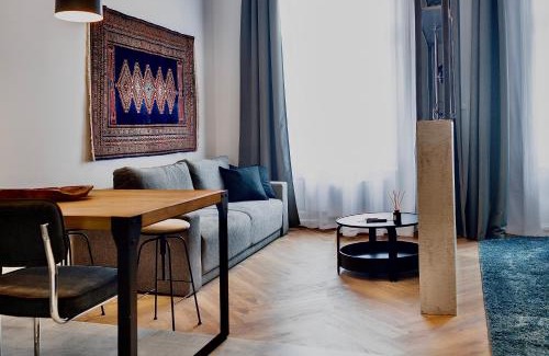 Csarnok negyed Apartment | Lujza B studio 44