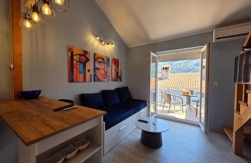 Kotor Apartment | Luka's loft studio