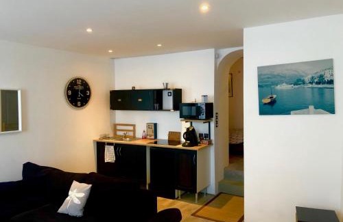 Cret de Roc Apartment | Lulu Philipp coté cour