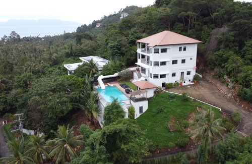 Mae Nam Villa | Lulu Villa Holidays As seen on TV, Boasting the World's longest home water slide