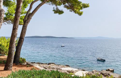Ivan Dolac Villa | LUMA HVAR Premium Beachfront Villa 1st Row to Sea