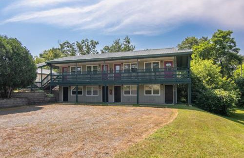 Balsam Lake Apartment | Lumberjill Lodge 12 King Room