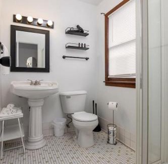 Balsam Lake Apartment | LumberJill Lodge Room 6