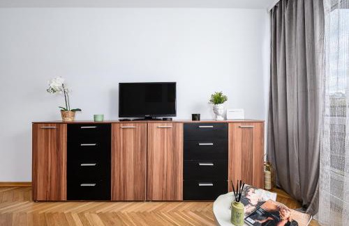 Mirow Apartment | Lumina 2-room apart near Złote Tarasy