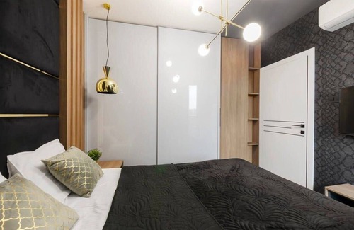 Baluty Apartment | Lumina premium apart with balcony