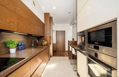 Srodmiescie Apartment | Lumina stylish apartment with parking