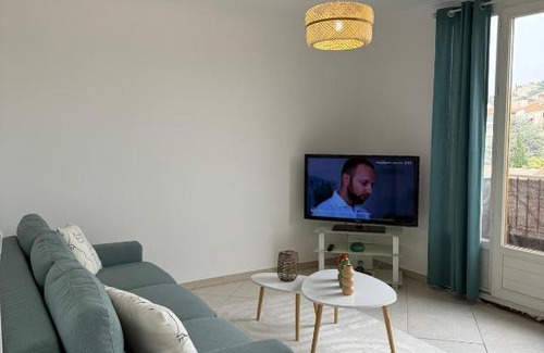 Saint-Raphael Apartment | Lumineux appartement en centre ville