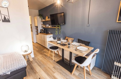 Saint-Etienne-en-Devoluy Apartment | Lumineux Studio Rénové Avec une Magnifique vue Montagne