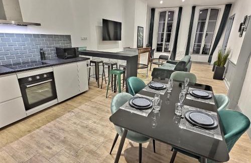 Bagneres-de-Bigorre Apartment | Lumineux T2, Spacieux, Hypercentre, Neuf, Wifi