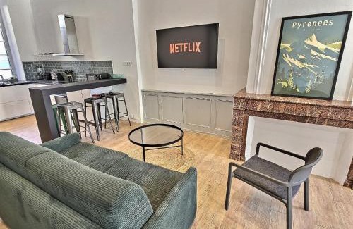 Bagneres-de-Bigorre Apartment | Lumineux T2, Spacieux, Hypercentre, Neuf, Wifi