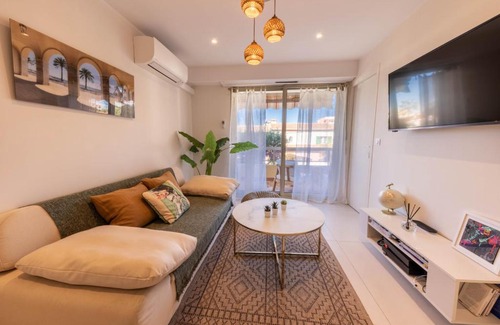 Saint-Laurent-du-Var Apartment | Lumineux, tout confort, Wifi & Terrace & Parking