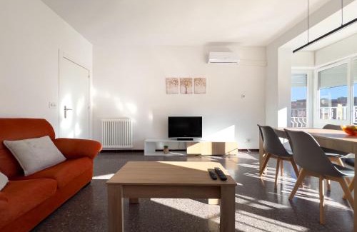 Figueres Apartment | Luminoso Apartamento a 4 min del Museo Dalí - Caserna 13
