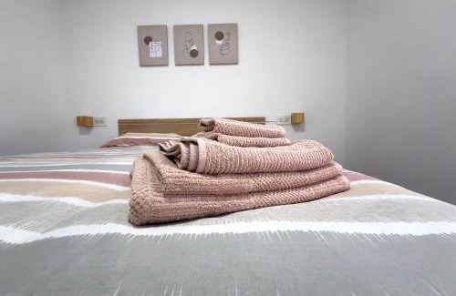 Figueres Apartment | Luminoso Apartamento a 4 min del Museo Dalí - Caserna 13
