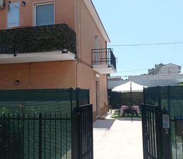 Montesilvano Apartment | Luna House