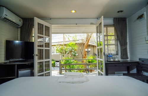 Khao Takiab Hotel | Luna Hut Resort Hua Hin