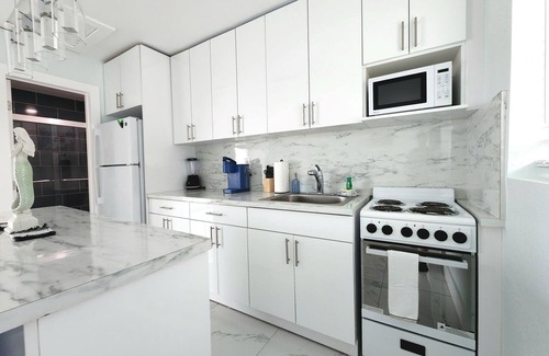 Melbourne Beach Apartment | Luna's Tide at Tuscany Sun - Oceanfront Suite
