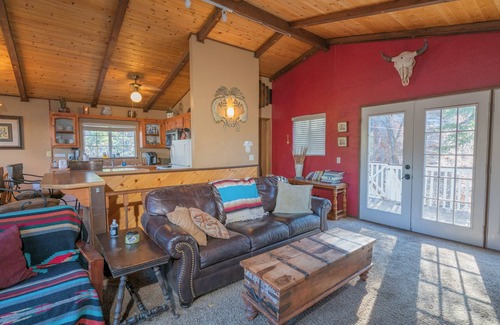 Upper Moonridge Cabin | Lunar Lodge