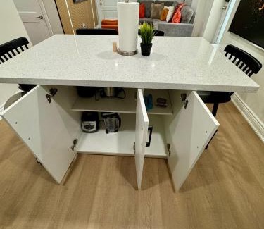 Brampton Apartment | Lunarstays