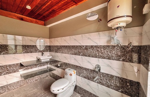 Rishop Hotel | LungZhong Retreat Silk route