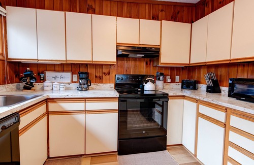 Lake Lure Cottage | Lure you Inn - Spectacular Mountain and Lake Views