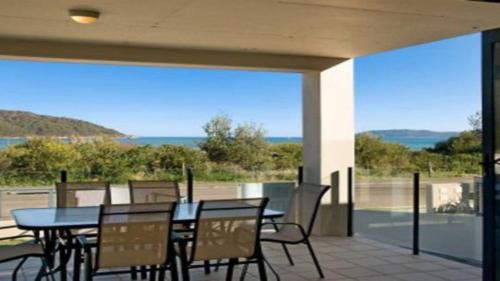 Ettalong Beach House | Luro 2 - Waterfront Luxury
