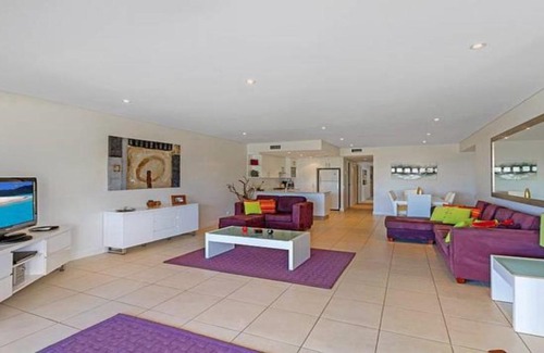 Ettalong Beach House | Luro 2 - Waterfront Luxury