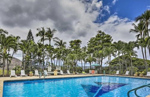 Makaha Apartment | Lush Condo with Community Pool, 1 Mi to Beach!