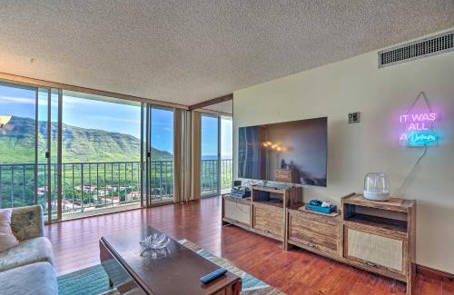 Makaha Apartment | Lush Condo with Community Pool, 1 Mi to Beach!