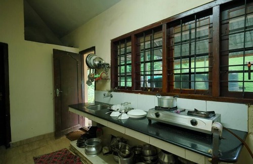 Devikolam House | Lush Greenery View Home Stay/Munnar