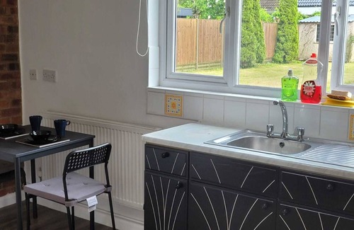Luton Apartment | Luton City Escape - Modern 1BR Apartment