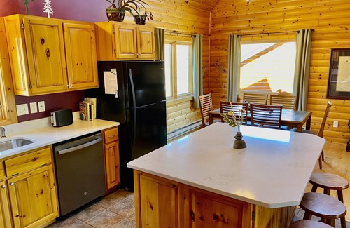 Lutsen Cabin | Lutsen Log Lodge! Ski, Hike, Swim & Bike