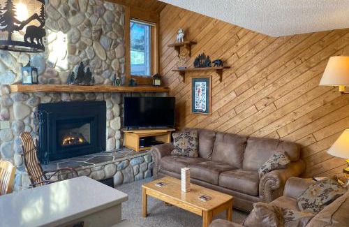 Lutsen House | Lutsen Mountain Townhome - 2 Mi to Lake Superior!