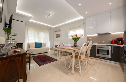 Chalandri Condo | "Lux 1-bedroom condo-L&L Refuge"