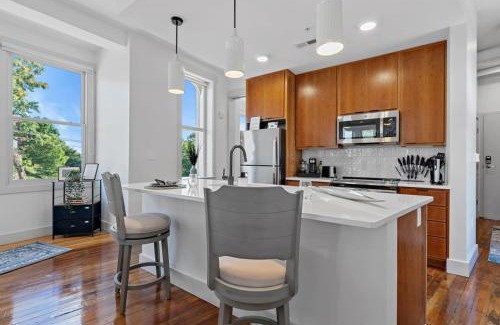 Mount Auburn Apartment | Lux 1BR - Amazing Cafe - Views - Located near ALL