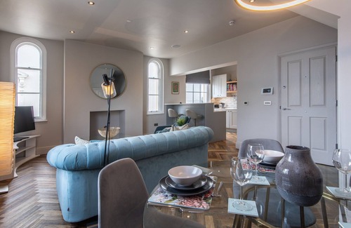 Nottingham Apartment | Lux 2-bed Flat for City Escape!