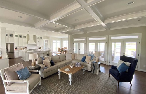 Mineral House | Lux 4BR Lkfront- in/outdoor fun-MovieRm-Gym-Dock-4private bathrooms, kayaks/SUP