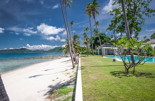 Thong Krut Villa | Lux Beachfront Home for perfect family vacations